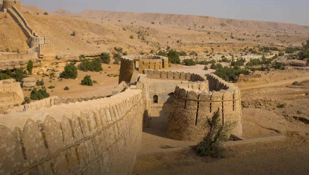 Pakistan's Great Wall (Ranikot), Pakistan